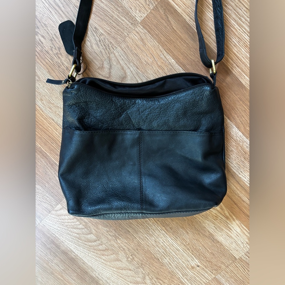 Great American Learherworks Genuine Leather Black Crossbody or Shoulder Bag - Picture 5 of 10